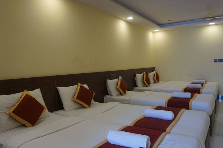 Room 64 of 128