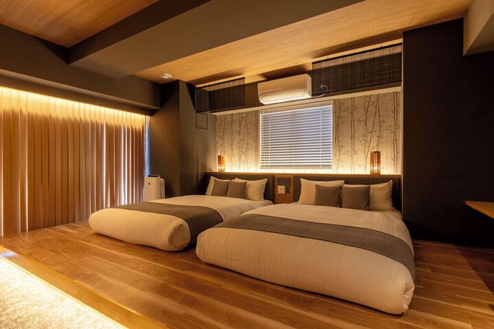 Room 18 of 46