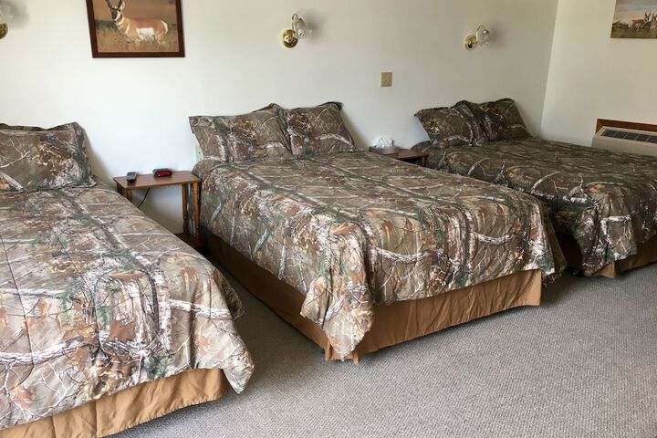 Room 16 of 77