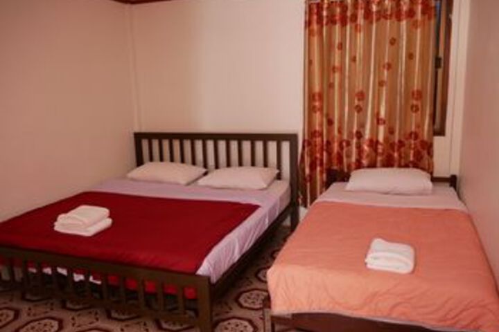 Room 13 of 20