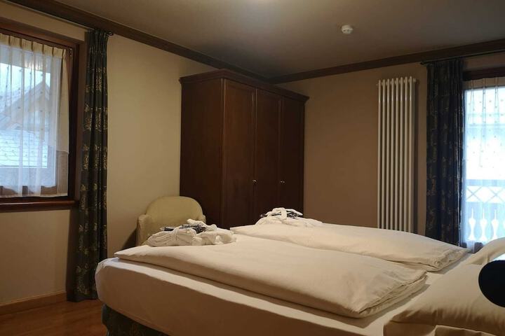 Room 56 of 211