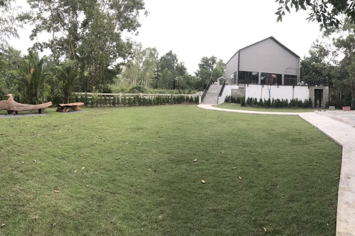 Property Grounds 28 of 35