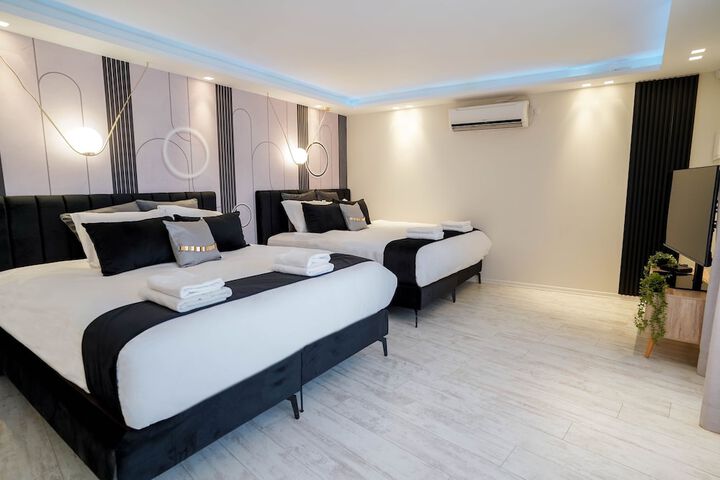 Room 21 of 315