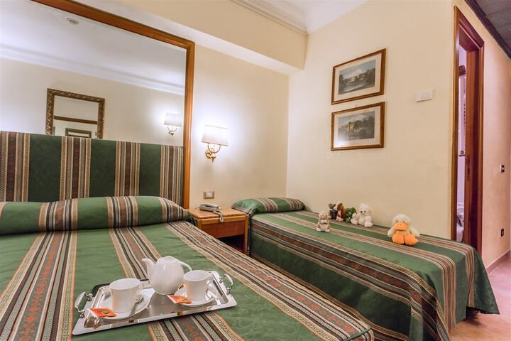 Room 20 of 49