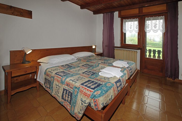 Room 16 of 51