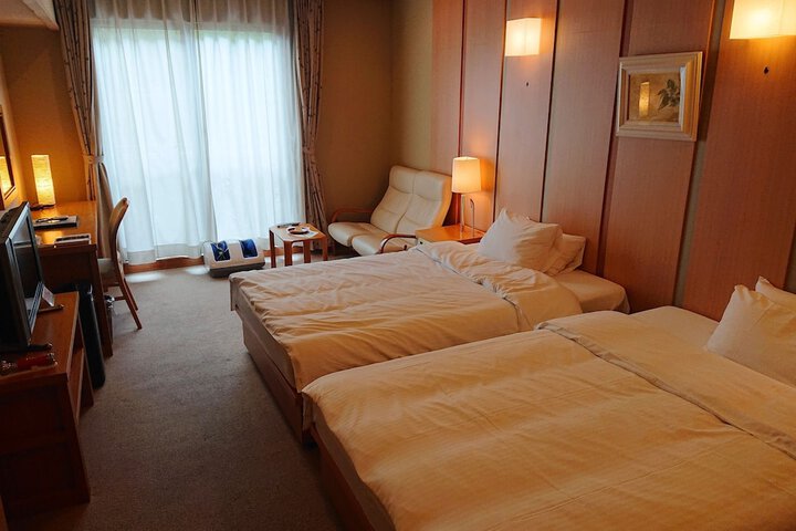Room 7 of 42