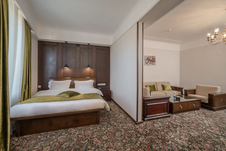 Room 43 of 116