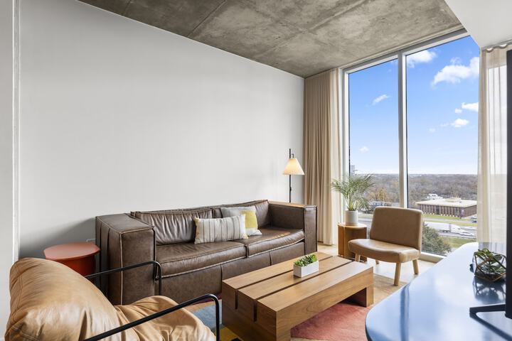 Room 518 of 860