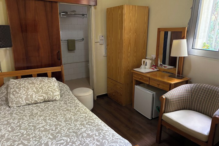 Room 15 of 54