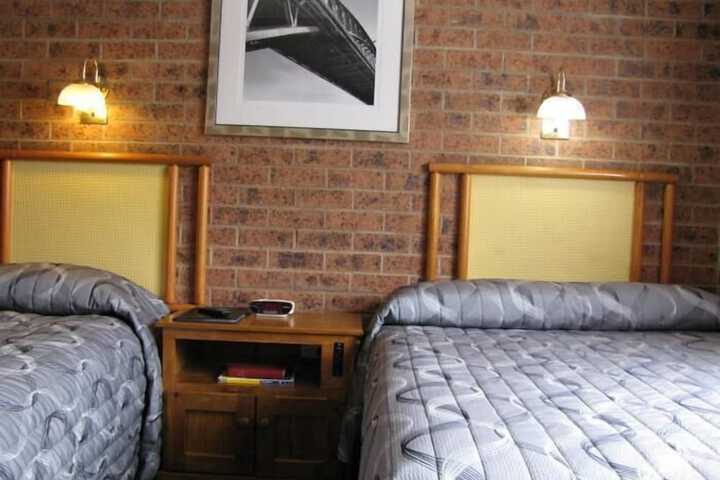 Room 16 of 30