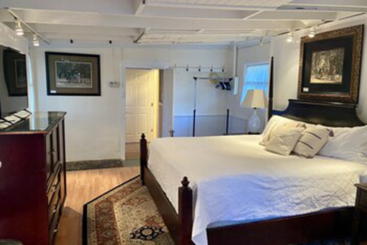 Room 121 of 130