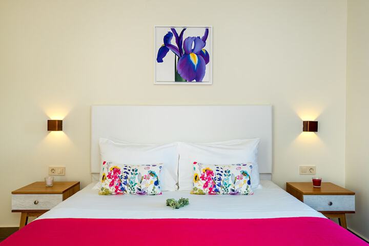 Room 12 of 38