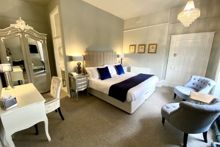 Room 50 of 165