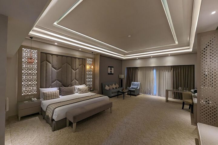 Room 36 of 120