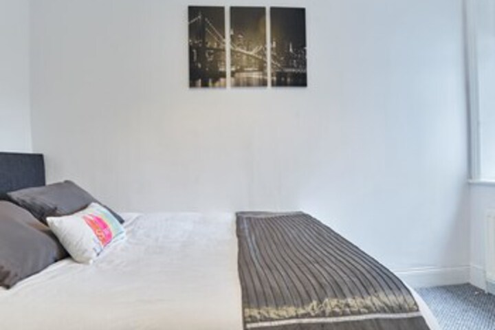 Room 50 of 57