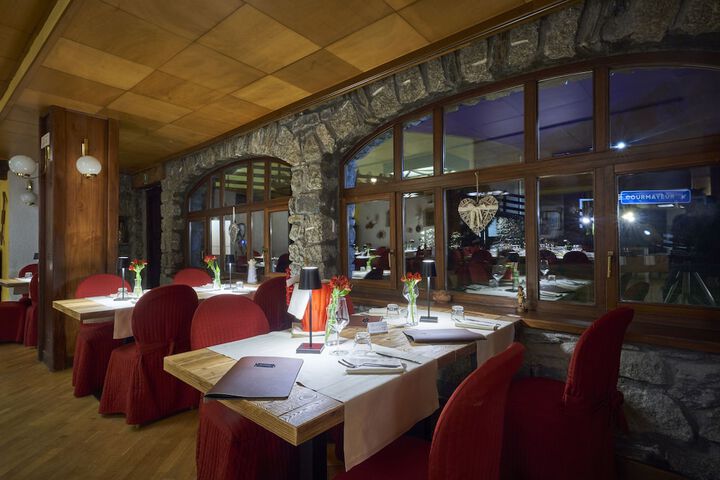 Dining 65 of 111