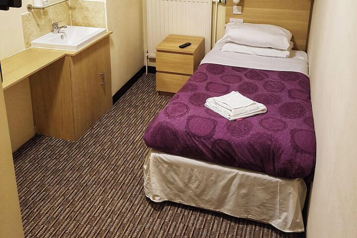 Room 3 of 11