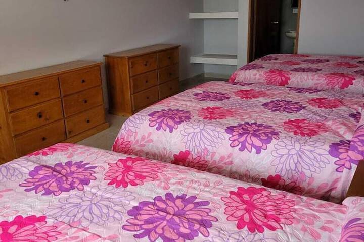 Room 4 of 11