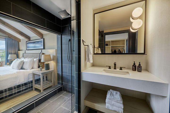 Room 10 of 45