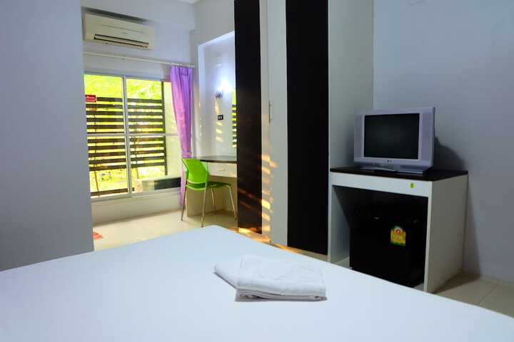 Room 15 of 21