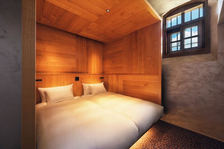 Room 4 of 41