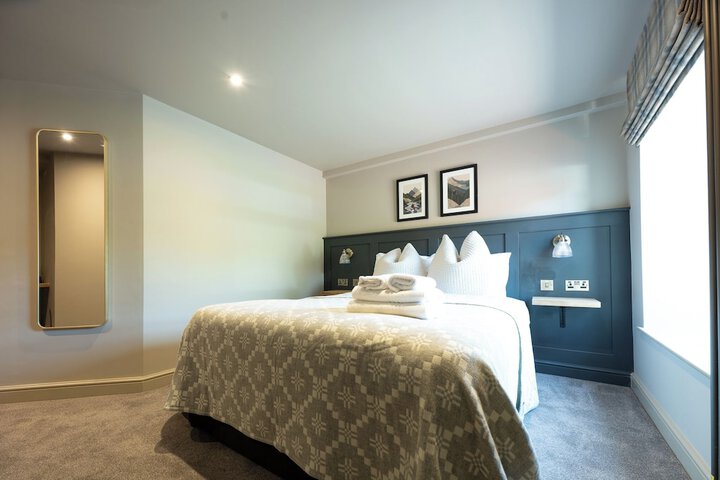 Room 35 of 70
