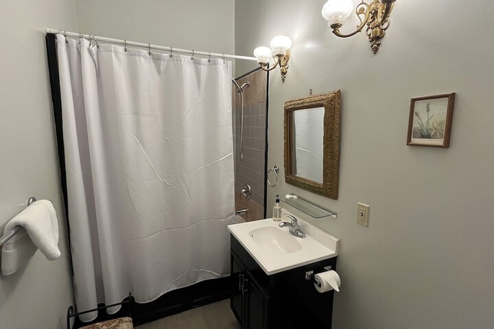 Room 20 of 32