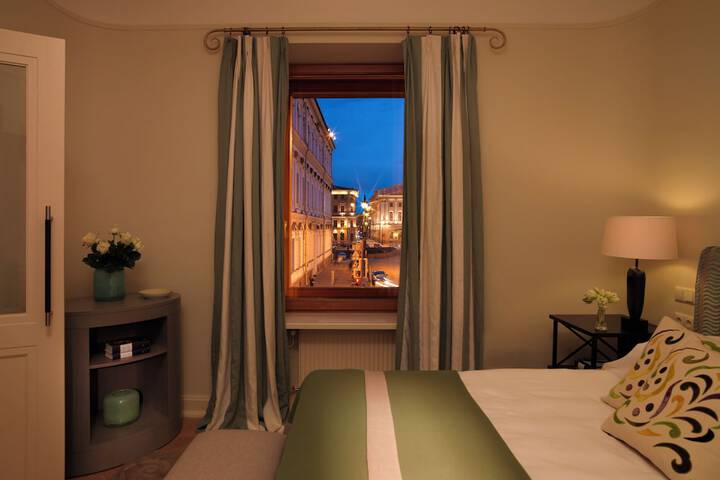 Hotel Interior 4 of 208