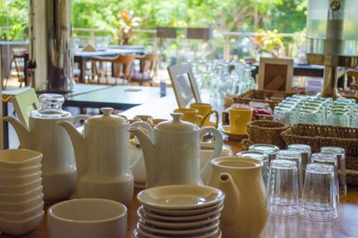 Breakfast/Coffee Service 32 of 40