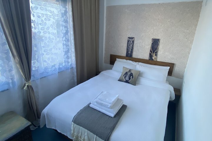 Room 12 of 49