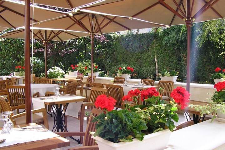 Terrace/Patio 6 of 8