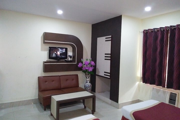 Room 5 of 70