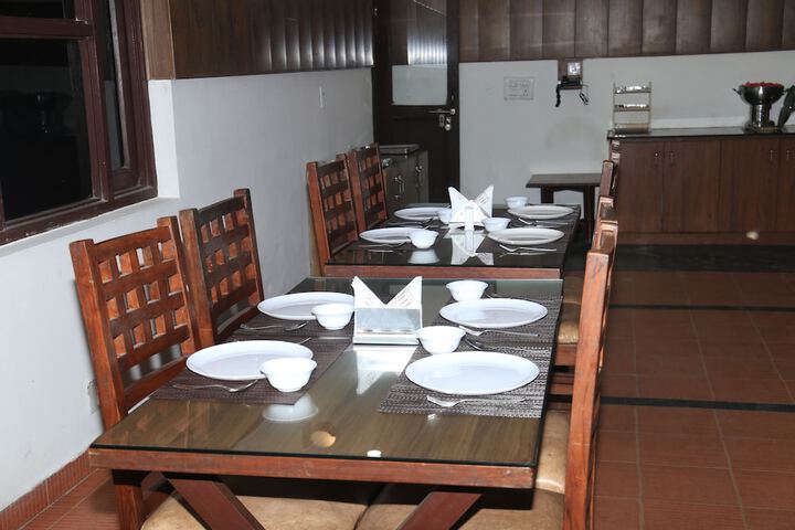 Dining 136 of 178