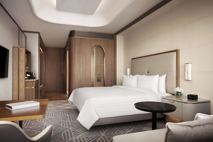 Room 4 of 43