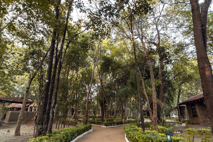 Hotel Entry