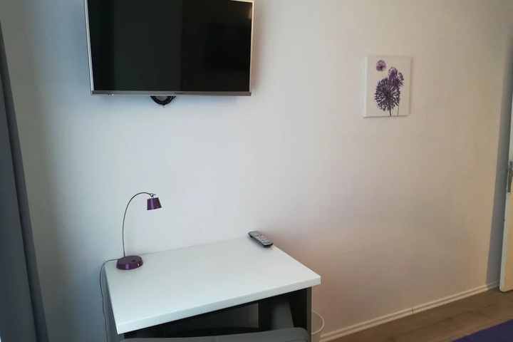 Room 5 of 20