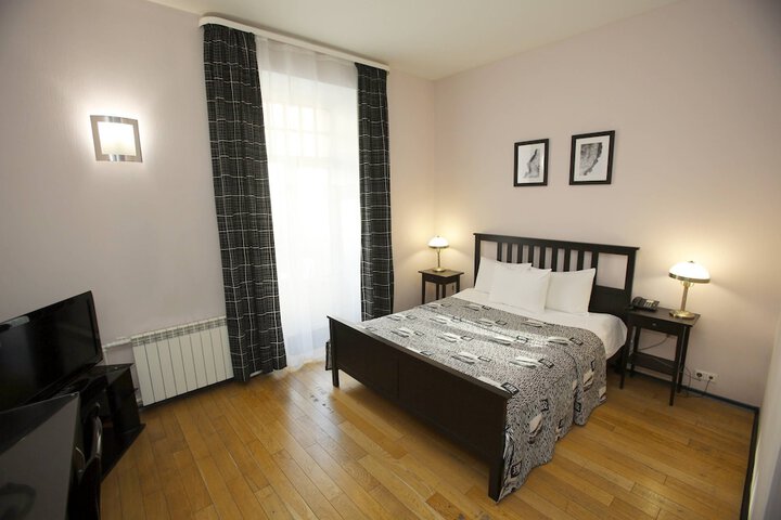 Room 18 of 44