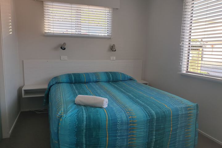 Room 28 of 64