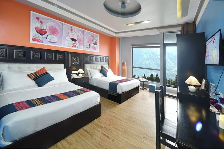 Room 26 of 64