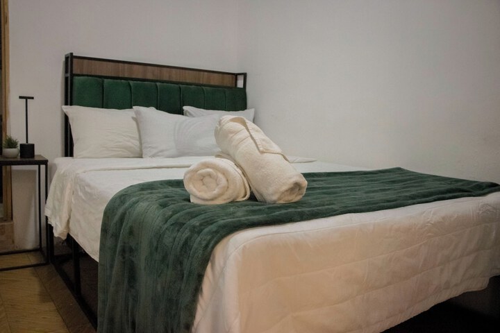 Room 8 of 101