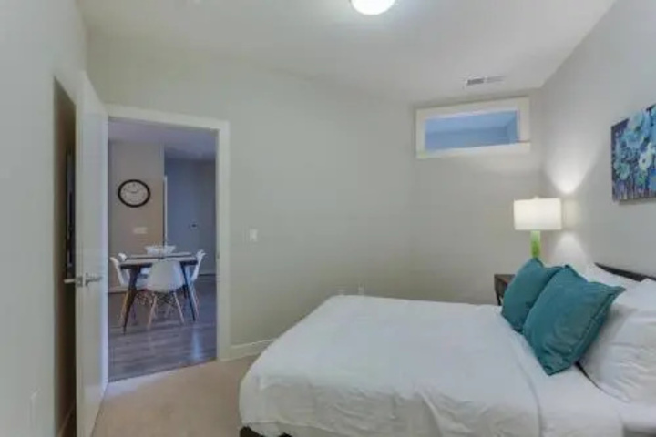 Room 7 of 22