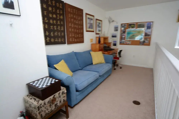 Room 10 of 22