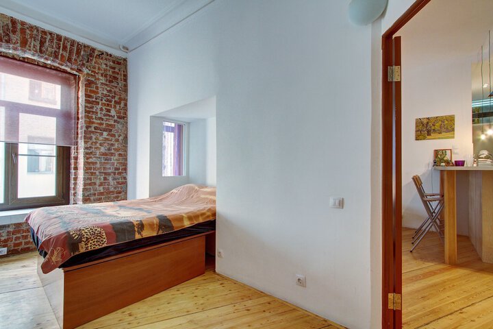 Room 8 of 44