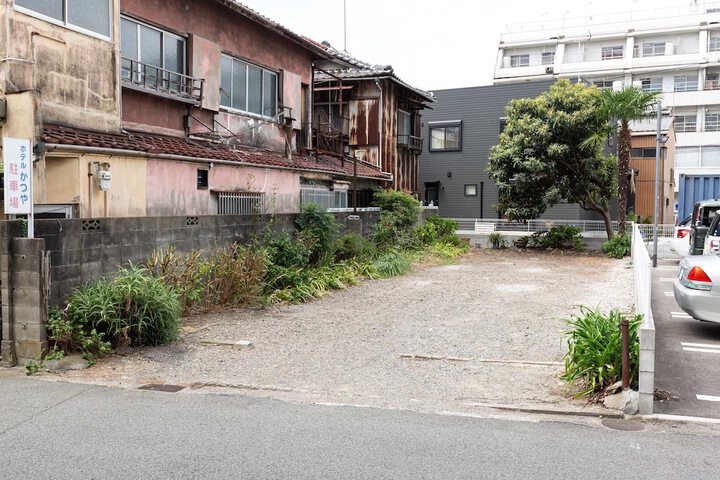 Property Grounds 35 of 48