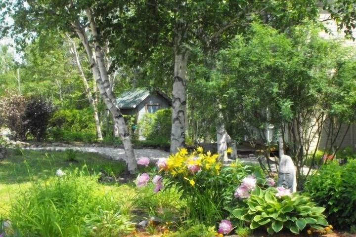 Hotel Exterior 53 of 84