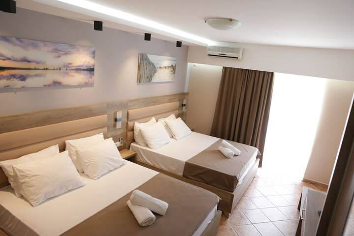 Room 20 of 132