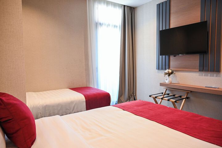 Room 21 of 84