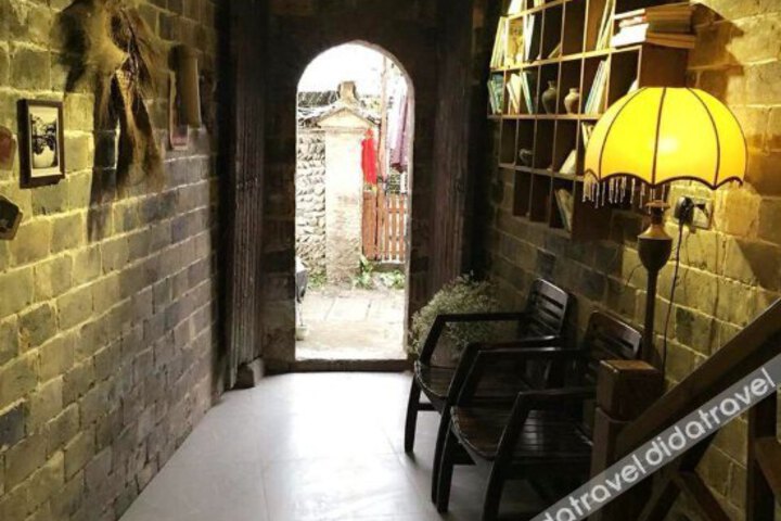7076 Boutique Inn