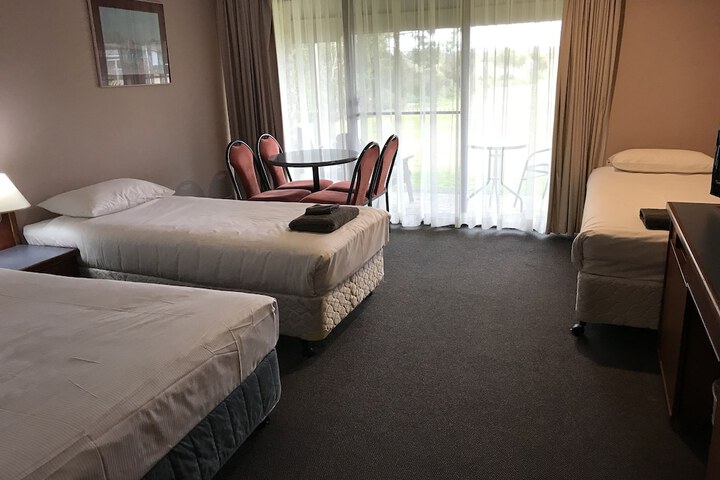 Room 6 of 26