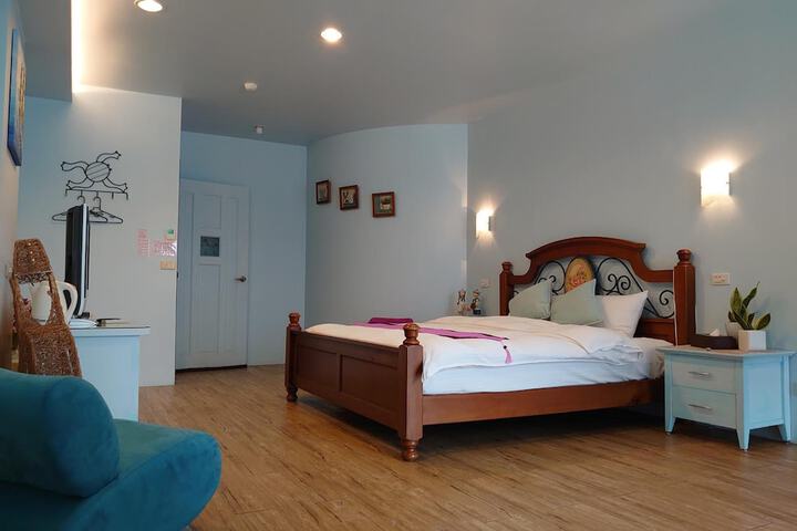 Room 22 of 66